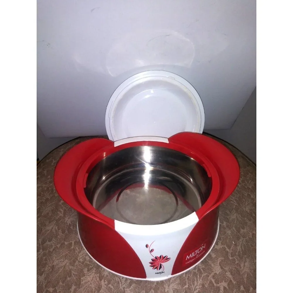 NWOB MILTON Stainless Steel Casserole - 10.25